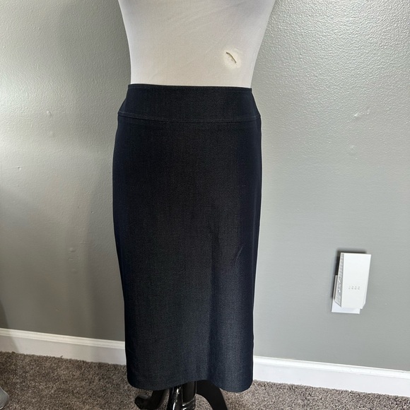 Tahari women’s 18 two-piece blazer and skirt set jacket, rolled cuffed sleeve - Picture 6 of 16